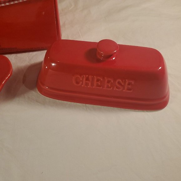 Gourmet Du Village Chevre Cheese Baker Stoneware Bistro Collection Red- Open Box - Picture 5 of 16